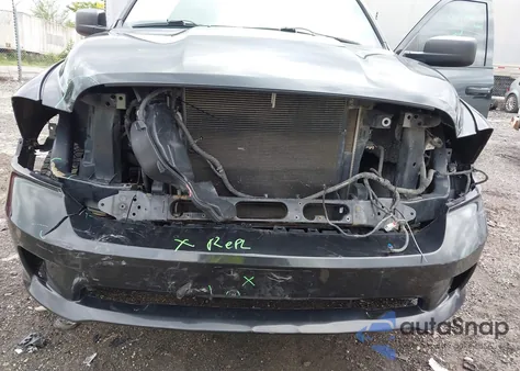 2015 Ram 1500 Express z USA, uszkodzony, nr VIN 1C6RR7FT4FS781293